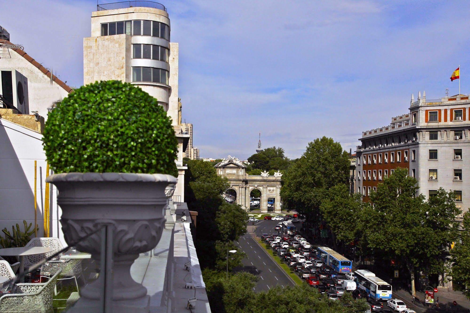 Boutike Cibeles Apartment Madrid Exterior photo